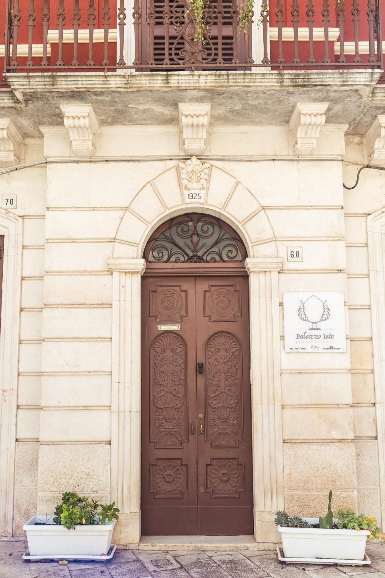 Apartamento Palazzo Iato Rutigliano Exterior foto