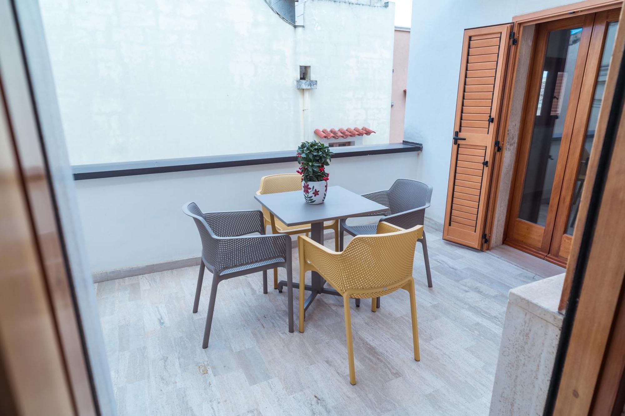 Apartamento Palazzo Iato Rutigliano Exterior foto