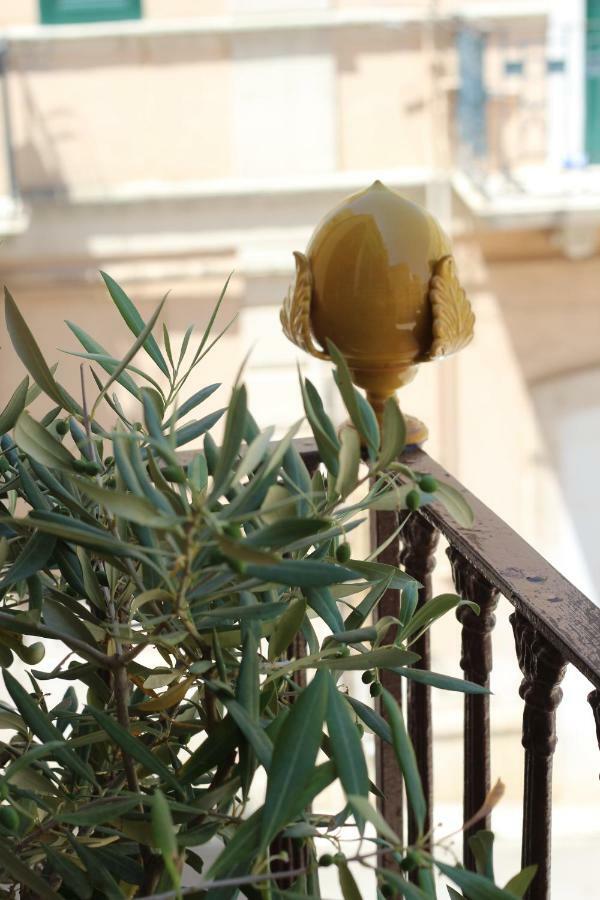 Apartamento Palazzo Iato Rutigliano Exterior foto